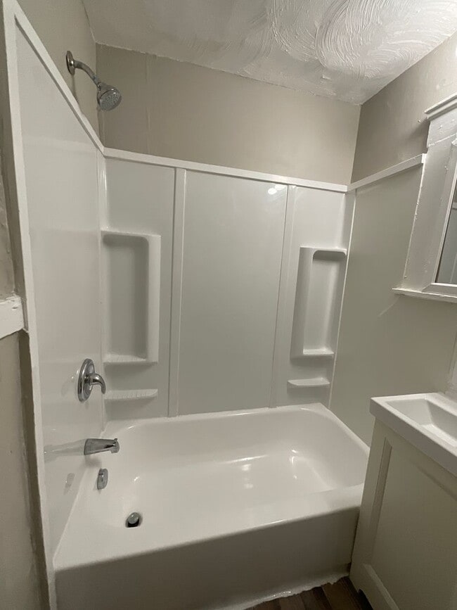 Building Photo - 2403 Mira Ct