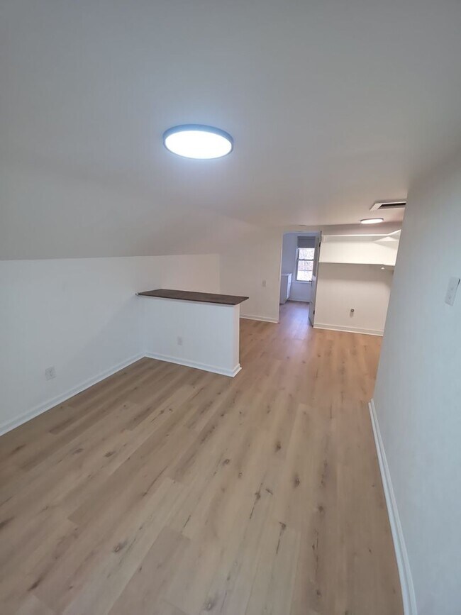 Building Photo - 2517 Cherry Creek Rd