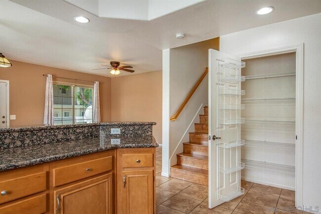 Building Photo - Available end of January 2026 - Private end unit townhome!