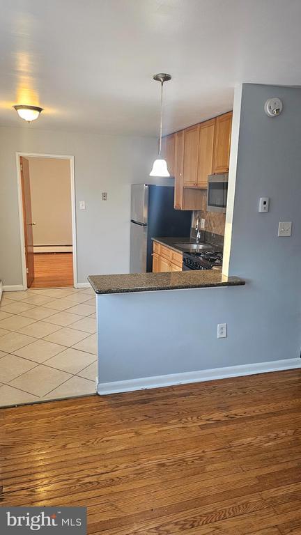 Building Photo - 6007 Bingham St