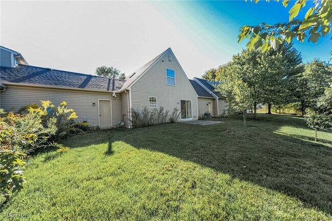 Building Photo - 751 Heath Ln