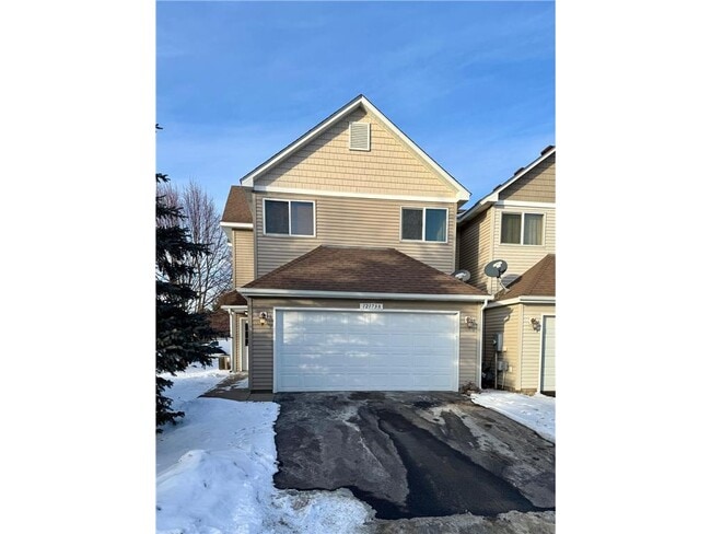 Building Photo - 12173 Waconia St NE