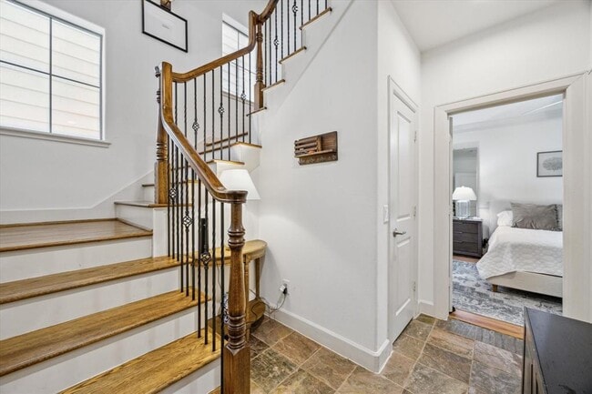 Building Photo - 5807 Birdsall Market Pl