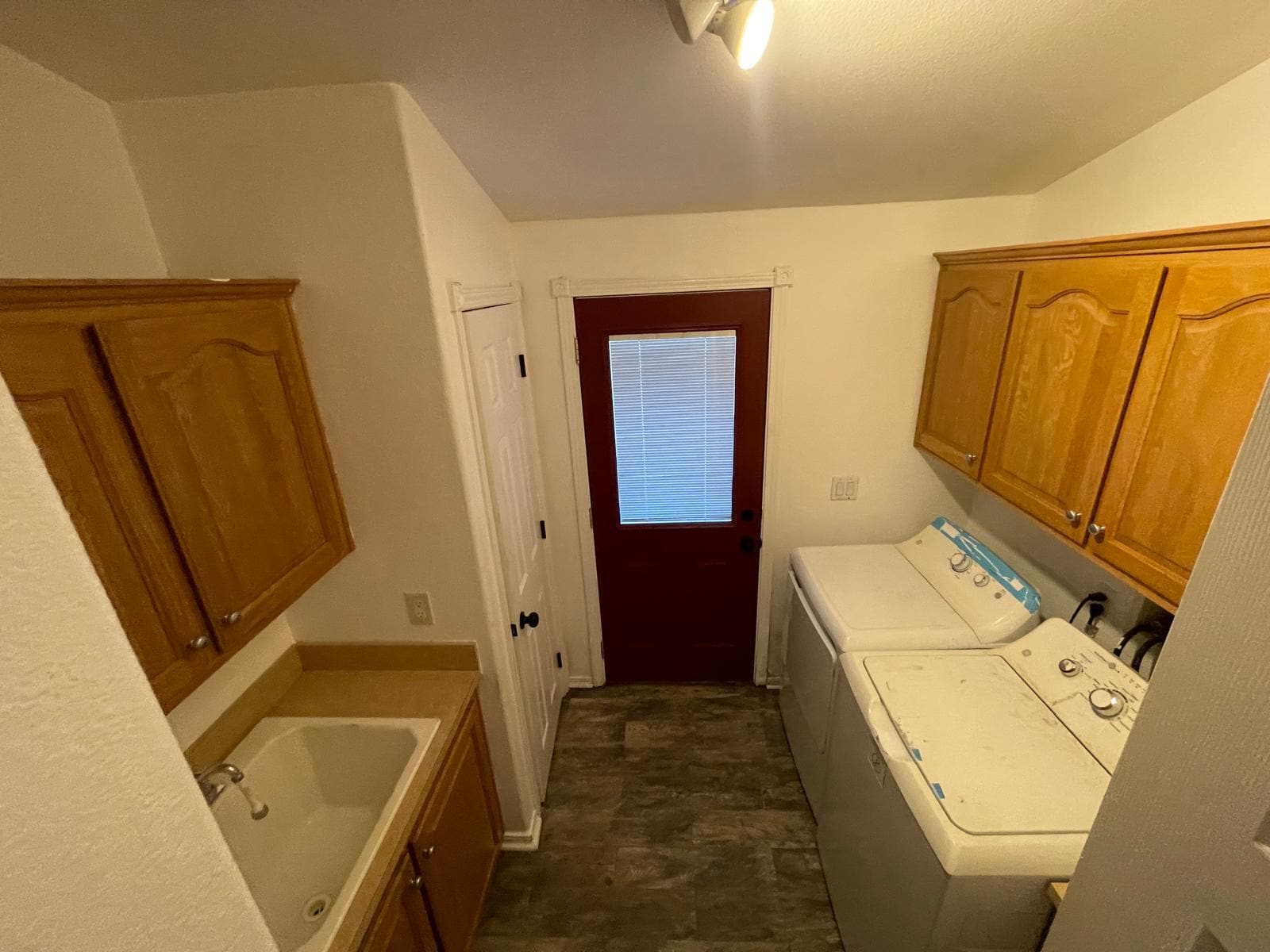 Building Photo - 148 Sherwood Dr