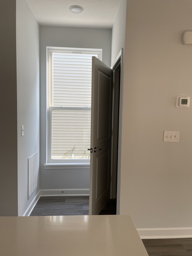 Building Photo - 2184 E 97th St