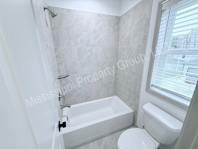 Building Photo - 4BR/3BA For Rent
