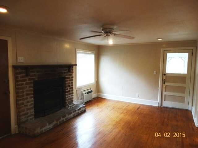 Building Photo - 224 Holly Hill Rd