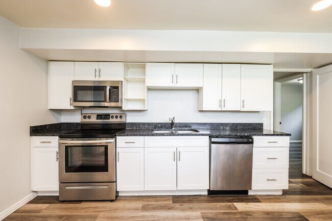 Building Photo - 2910 Orchard Cir
