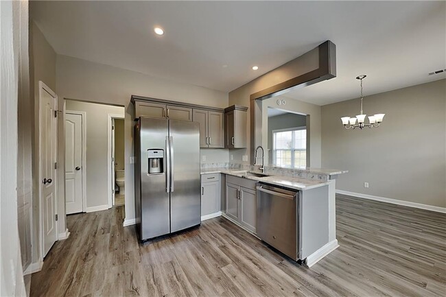 Building Photo - 45 Moreland Cir