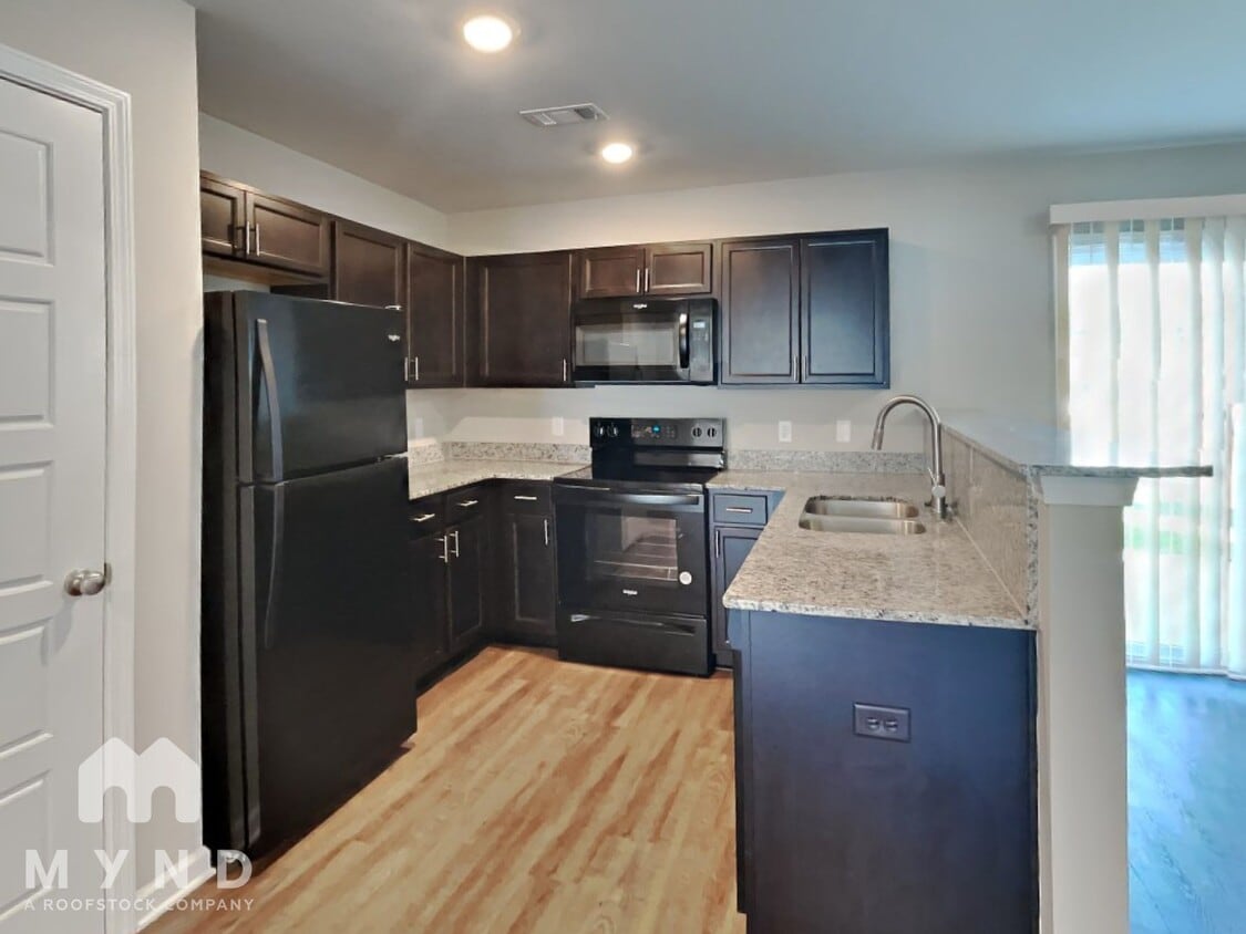 Building Photo - 43 Brown Thrasher Ct