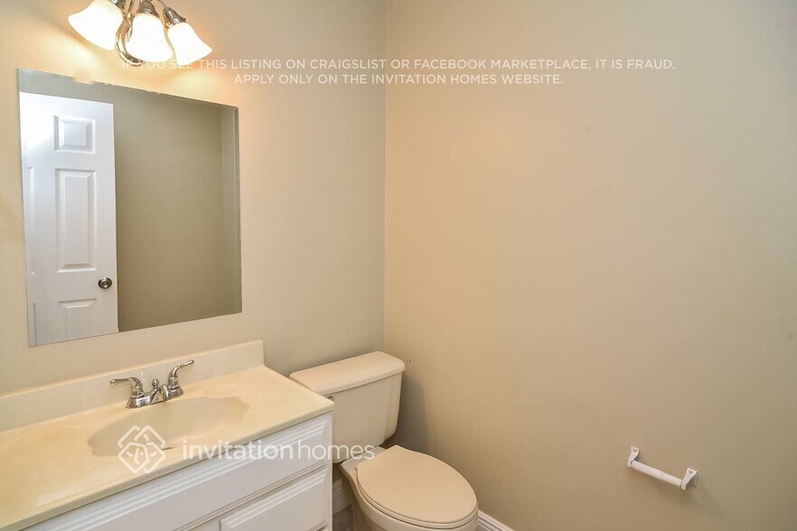 Building Photo - 14655 SW 139th Ct