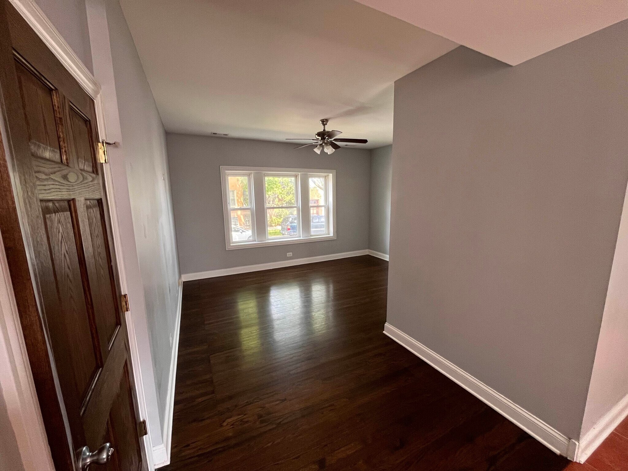 Building Photo - 5347-5353 W Belle Plaine Ave