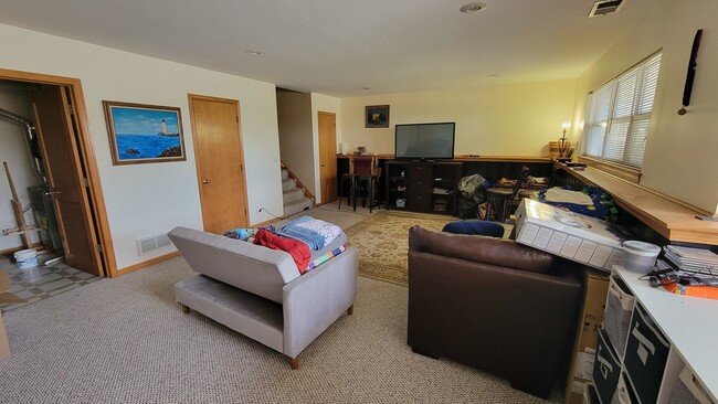 Building Photo - 425 Dunridge Ct