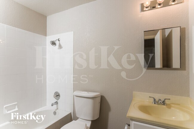 Building Photo - 7711 Braun Bend