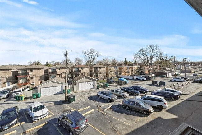 Building Photo - 3423 Ridgeland-202