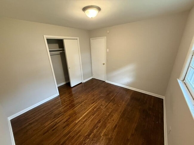 Building Photo - 622 Bixler Ave