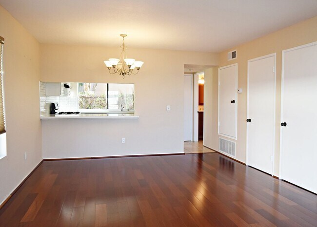 Building Photo - Modern 2 Bed 2.5Bath Townhome with Garage, Balconies & In-Unit Laundry in Linda Vista