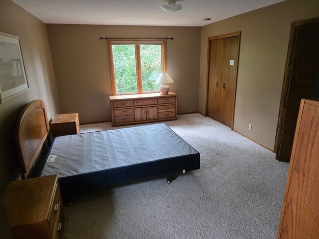 Building Photo - 4110 Juneau Ln N