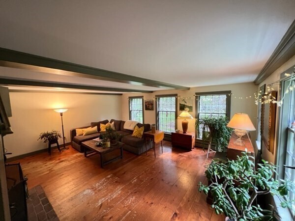 Building Photo - 376 Grove St