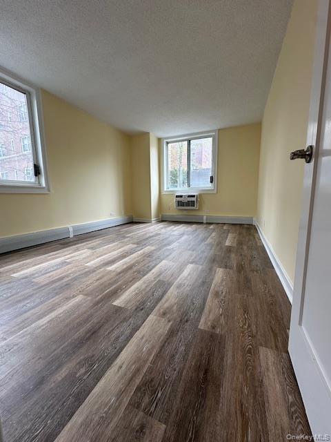 Building Photo - 14 Nosband Ave