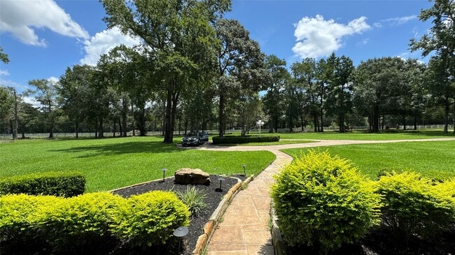 Building Photo - 15216 Saddlewood Dr