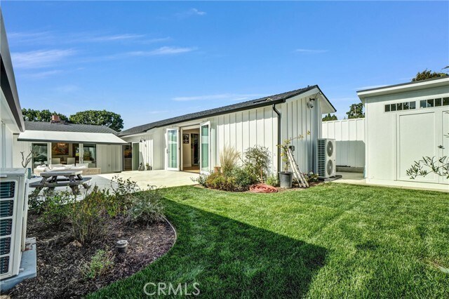 Building Photo - 1260 Brangwyn Way