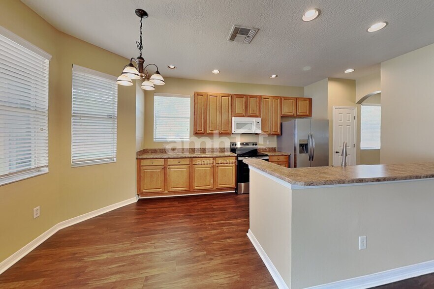 Building Photo - 3124 Shady Lily Ln
