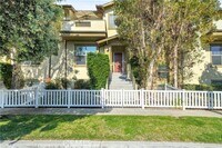 Building Photo - 759 Border Ave