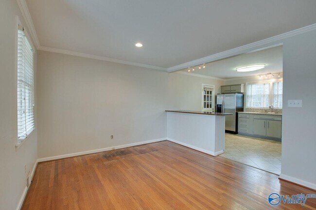 Building Photo - 6521 Chadwell Rd SW