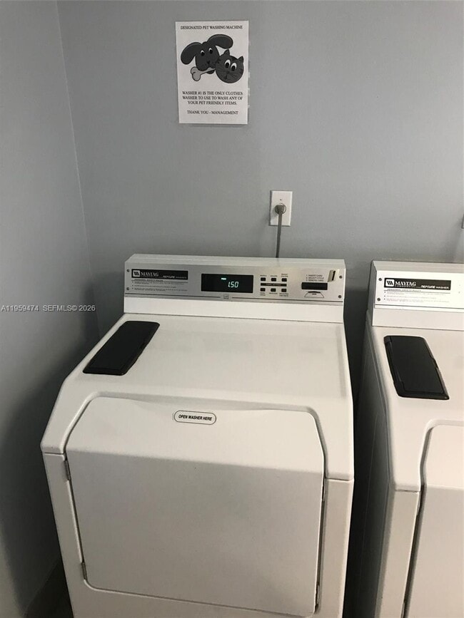 Building Photo - 1688 West Ave