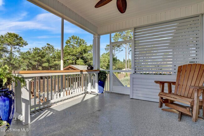 Building Photo - 469 Scrub Oaks Dr