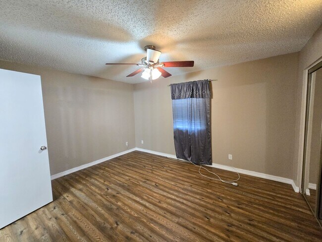Building Photo - Steal of a Deal! 2/2 Everything included i...