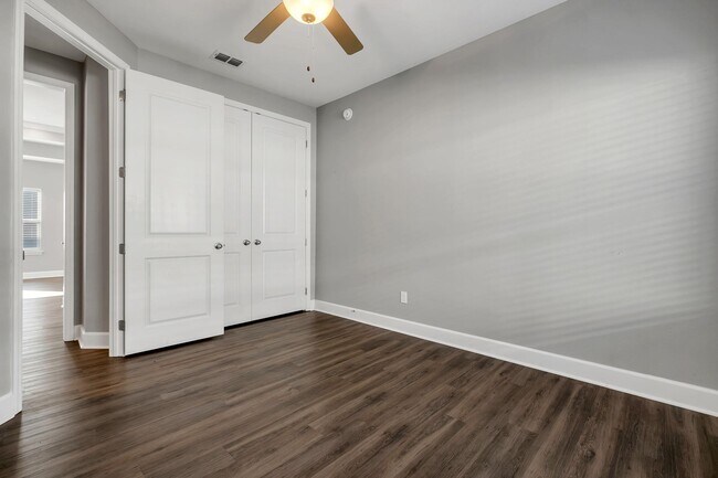 Building Photo - 4497 River Breeze Ln