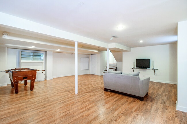 Rec Room - 25 Tamarack Way