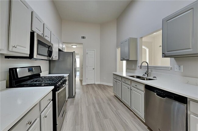 Building Photo - 4642 Devencrest Ln