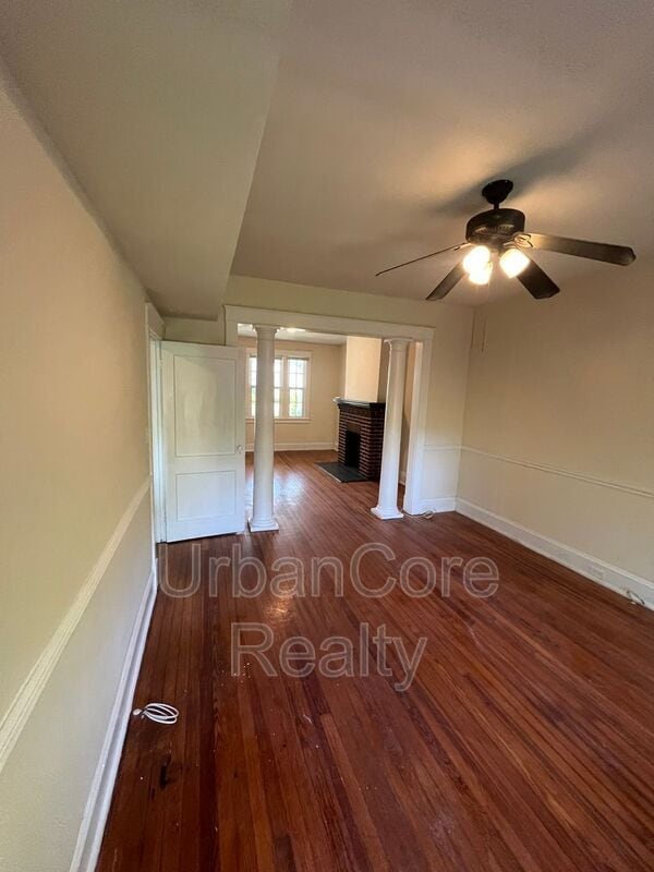 Building Photo - 709 N 35th St