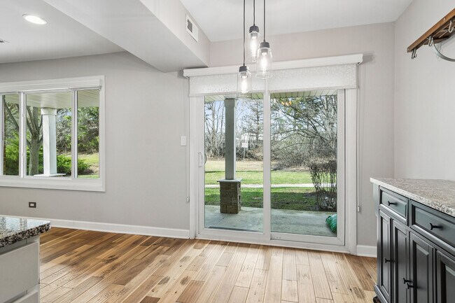 Building Photo - 452 Kennedy Pl