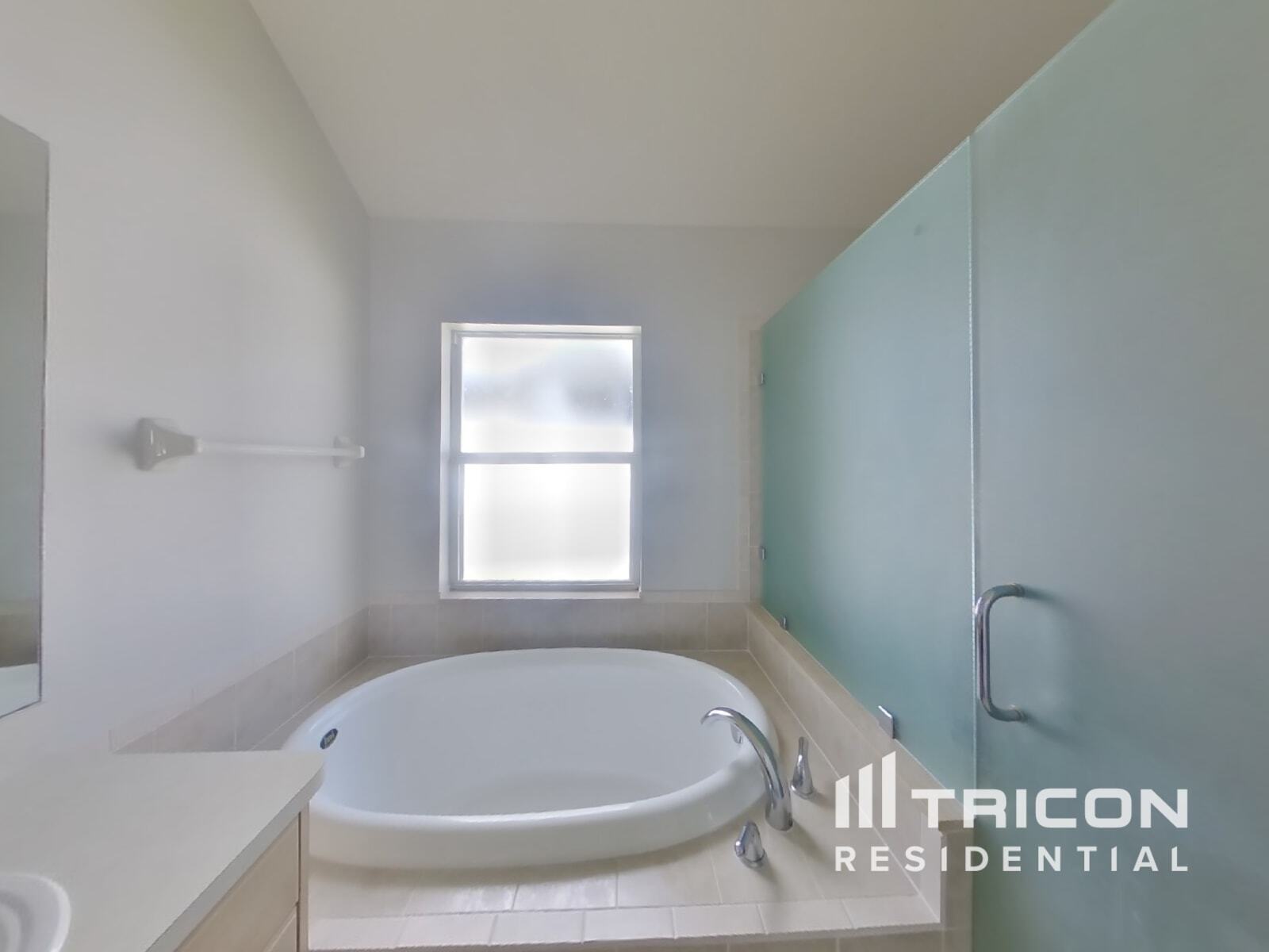 Building Photo - 5423 Braddock Dr