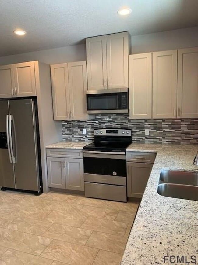 Building Photo - 2 Prout Pl