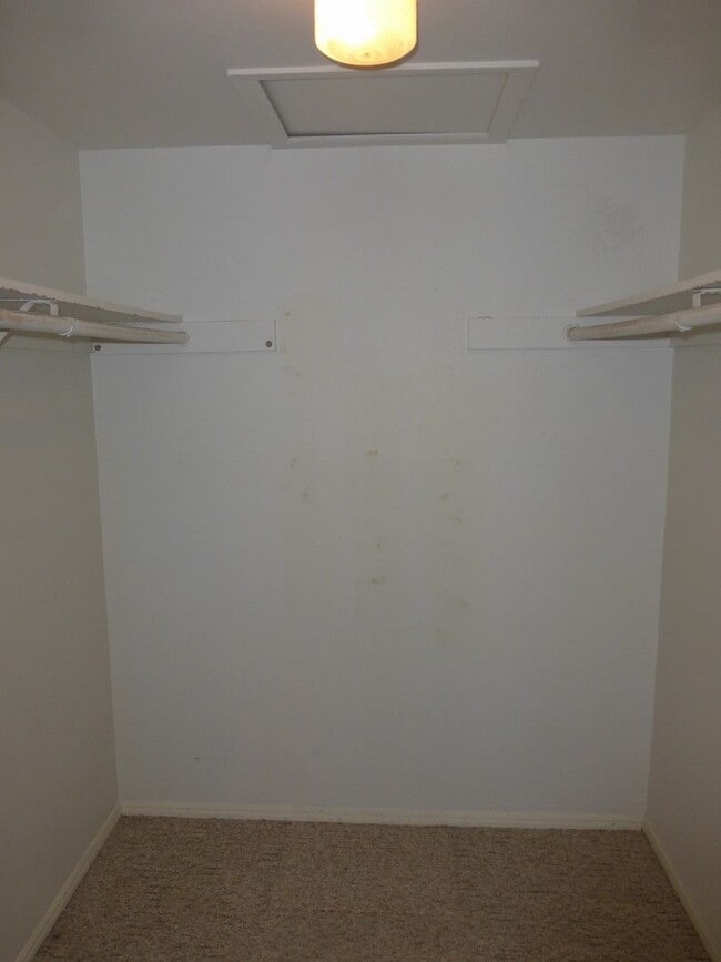 Building Photo - 3 Bedroom Condo on Antelope Hills Golf Cou...