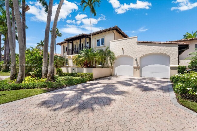 Building Photo - 13636 Deering Bay Dr