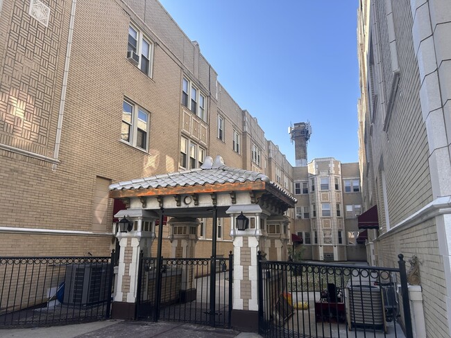 Primary Photo - 2150 Gunderson Ave
