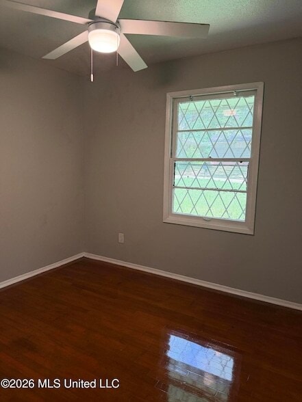 Building Photo - 2745 Marydale Dr