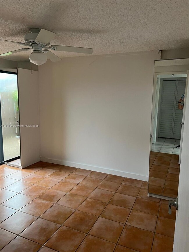Building Photo - 8102 SW 20th Ct
