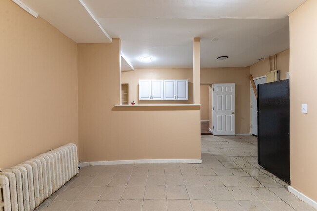 Building Photo - Modern Renovated Studio For Rent!