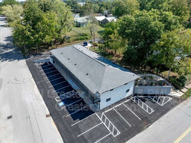 Building Photo - 201 Sylvis St