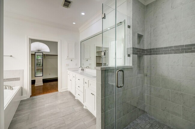 Building Photo - 3608 Timberside Cir Dr