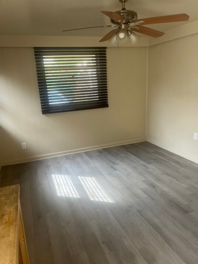 Building Photo - 4721 Pomona Ave