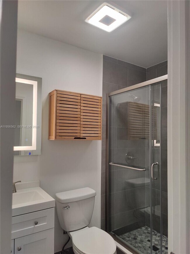 Building Photo - 1400 NW 2nd Ave