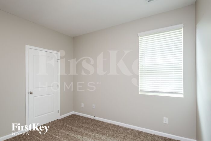 Building Photo - 113 Starbuck Parkway